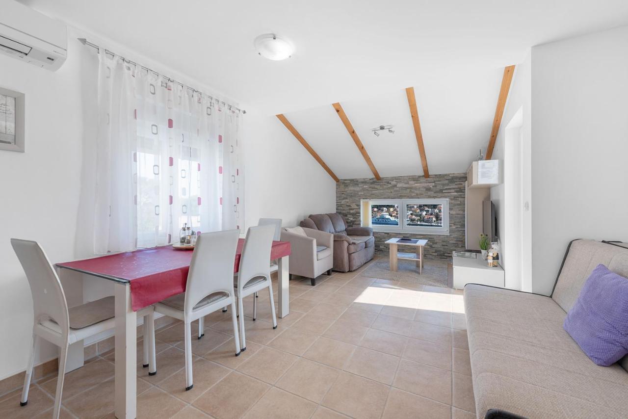 Joni Cikat Mali Lošinj